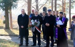 I Niepodległościowy Złaz Turystów na Jabłońcu 6.11.2011